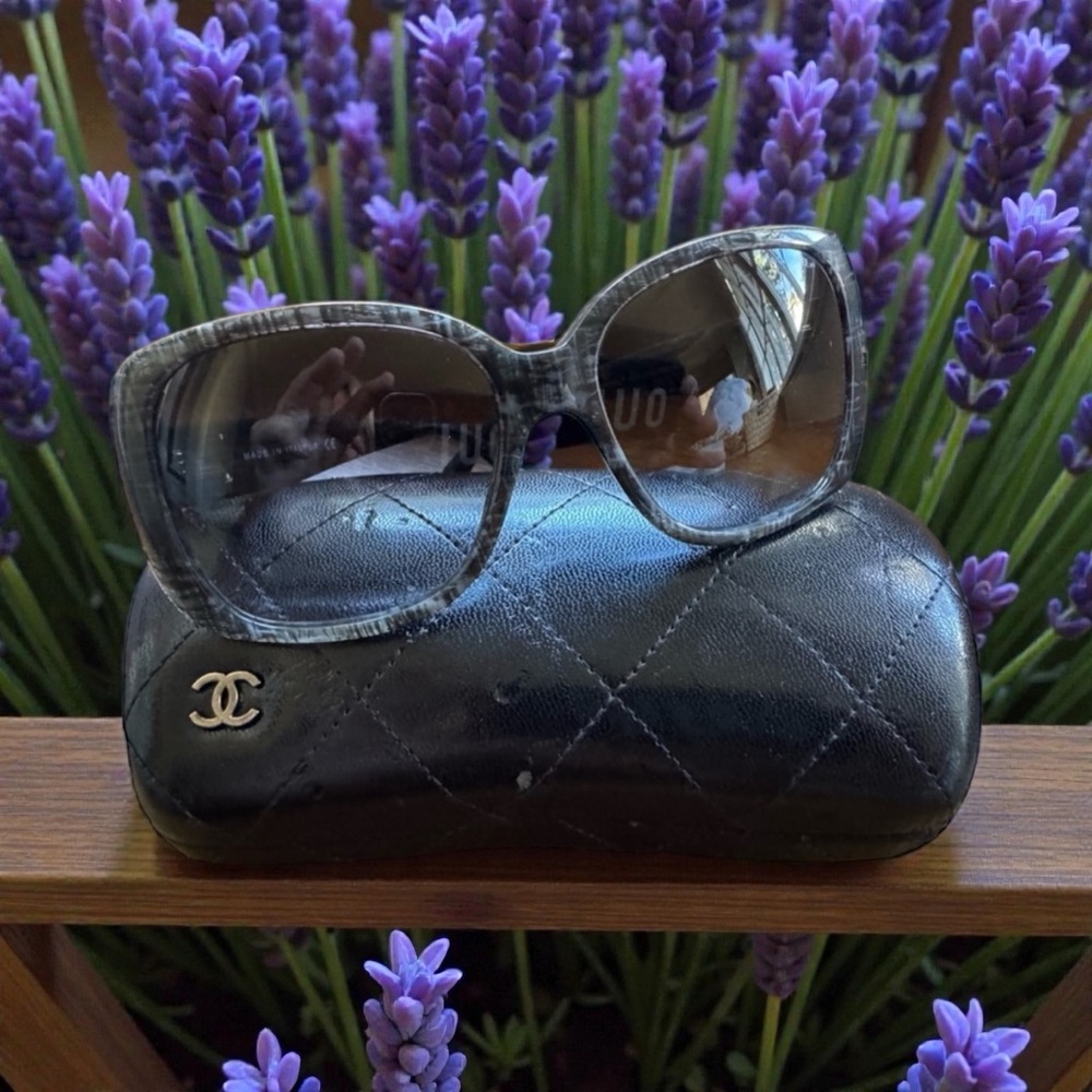Authentic CHANEL 5234-Q C/1208/3C Oversized Sunglasses, Grey Tweed, 57-16-135
